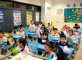 d:\Users\zln\Documents\Tencent Files\1414380439\nt_qq\nt_data\Pic\2025-10\Thumb\e75756d3beeeb277b1c80d2e7b367b64_720.jpg