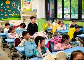 d:\Users\zln\Documents\Tencent Files\1414380439\nt_qq\nt_data\Pic\2025-10\Thumb\e8649f5dbbefab13d748ebacecf50fa6_720.jpg